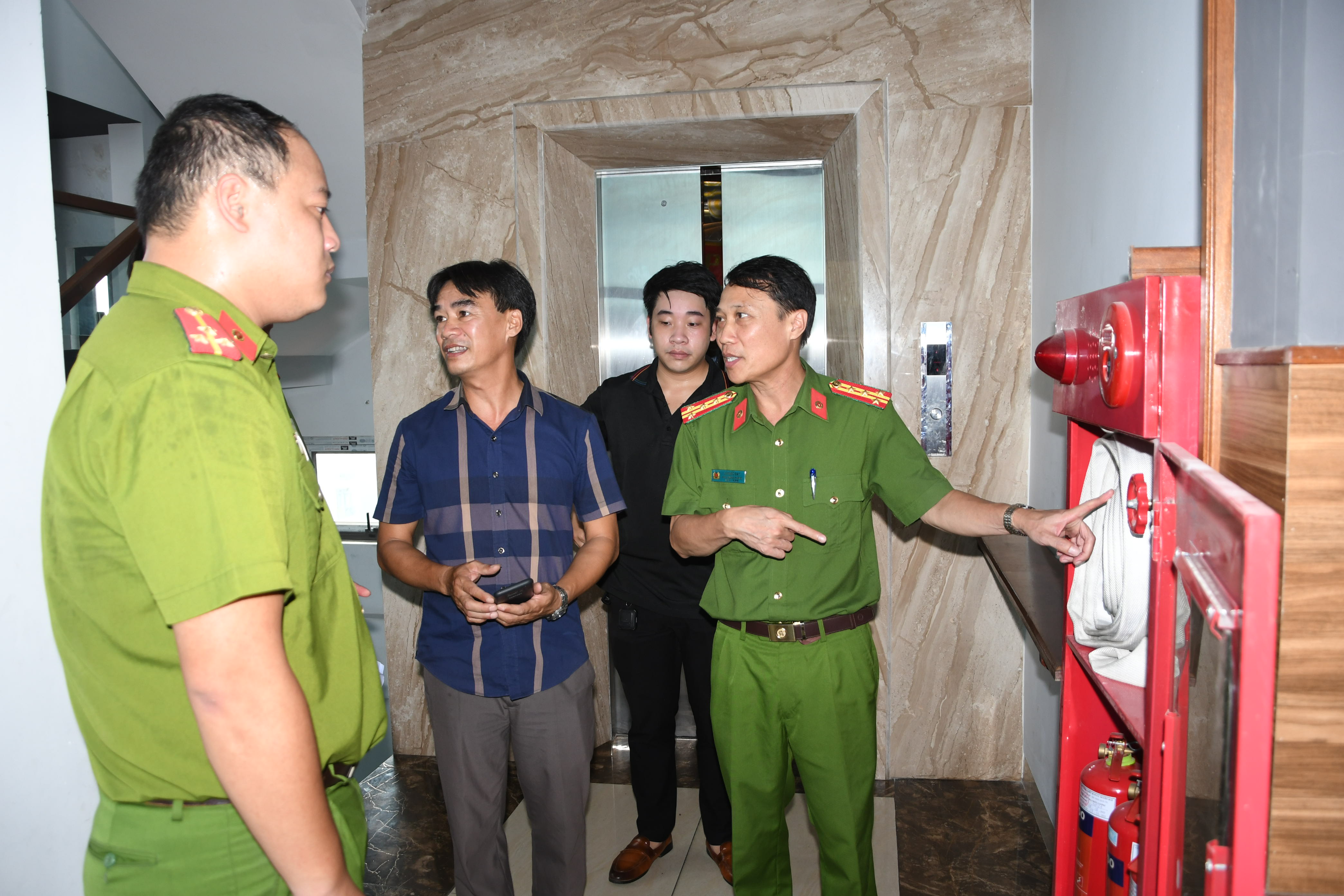 Công an quận Lê Chân: Phạt vi phạm hành chính 11 vụ việc trong lĩnh vực PCCC&CNCH